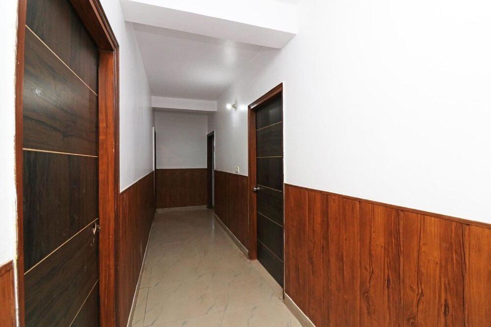 Airport Hotel Runway Nueva Delhi Exterior foto